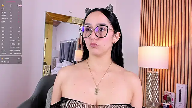 Snapshot of hazel_ross_tcw chatting on March 2025 07:06:02 PM hazel ross tcw online show from March 2025 07:06:02 PM