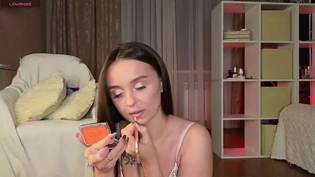 Snapshot of Katy_perry_ chatting on February 2025 02:39:02 AM Katy perry online show from February 2025 02:39:02 AM