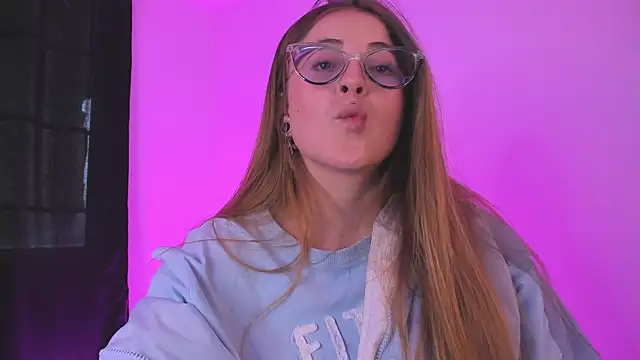 Snapshot of tekila__ chatting on December 2024 10:05:01 PM tekila online show from December 2024 10:05:01 PM