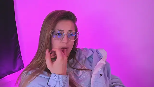 Snapshot of tekila__ chatting on December 2024 01:08:01 AM tekila online show from December 2024 01:08:01 AM