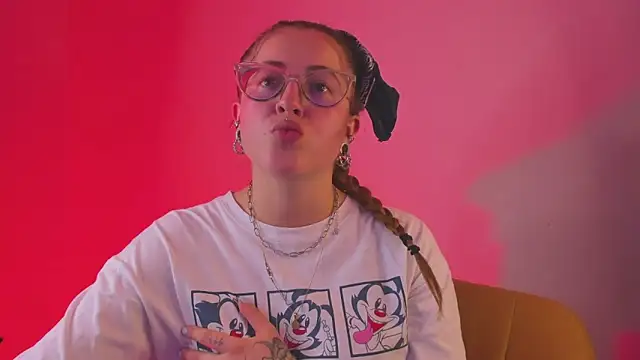 Snapshot of tekila__ chatting on February 2025 11:28:02 PM tekila online show from February 2025 11:28:02 PM