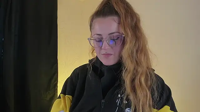 Snapshot of tekila__ chatting on March 2025 10:53:01 PM tekila online show from March 2025 10:53:01 PM