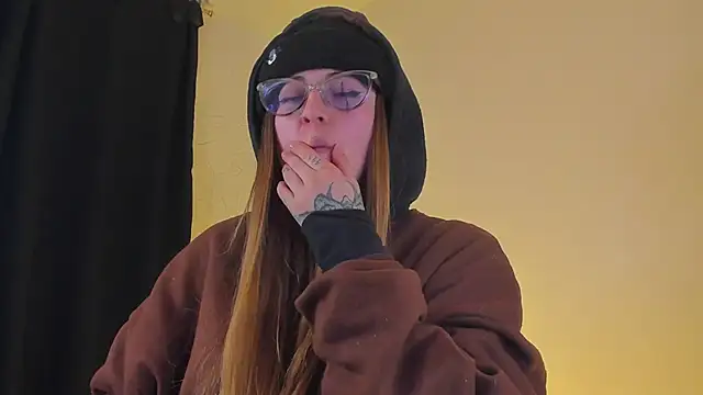 Snapshot of tekila__ chatting on March 2025 11:54:02 PM tekila online show from March 2025 11:54:02 PM