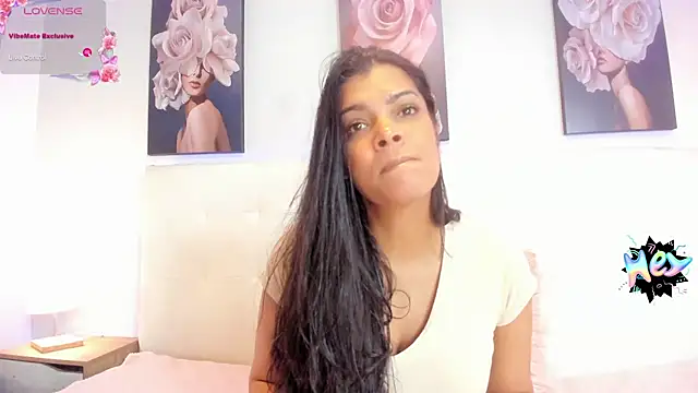 Snapshot of Sweetdreamses_ chatting on February 2025 12:46:02 PM Sweetdreamses online show from February 2025 12:46:02 PM