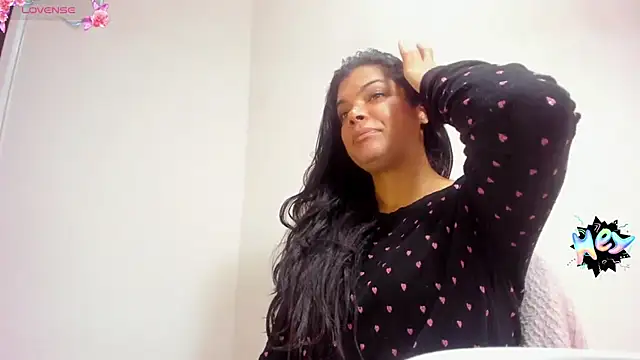 Snapshot of Sweetdreamses_ chatting on February 2025 01:22:01 PM Sweetdreamses online show from February 2025 01:22:01 PM