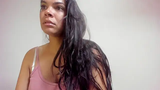 Snapshot of Sweetdreamses_ chatting on February 2025 01:28:02 PM Sweetdreamses online show from February 2025 01:28:02 PM