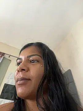 Indiazinhax online show from June 2026 01:28:01 PM