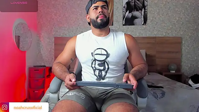 noah crux online show from September 2025 08:13:02 PM