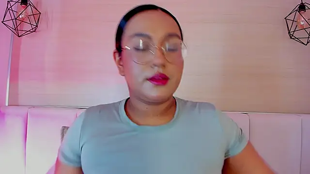 ellamontoya online show from January 2026 12:33:02 PM