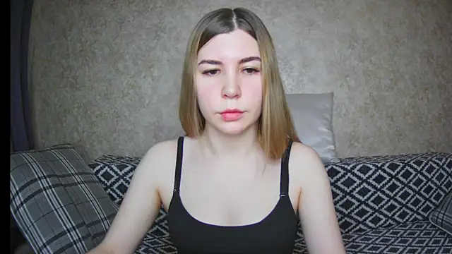 ElllaNuar online show from December 2024 02:13:02 AM