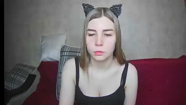 ElllaNuar online show from March 2025 03:57:02 AM