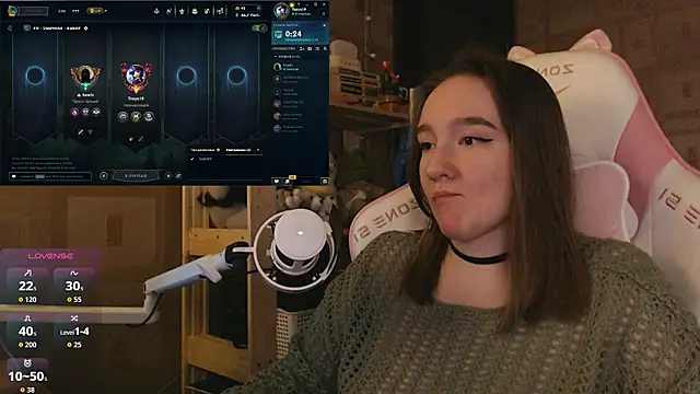 MoonlishSiren online show from March 2026 09:19:01 PM