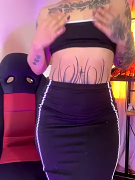 ValenGray online show from October 2025 12:45:01 PM