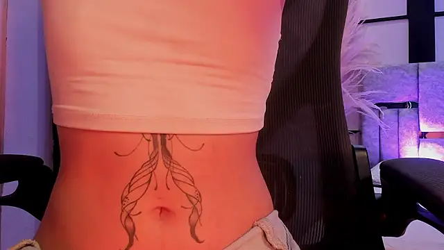 Snapshot of MelodyBliss chatting on March 2026 10:24:02 PM MelodyBliss online show from March 2026 10:24:02 PM