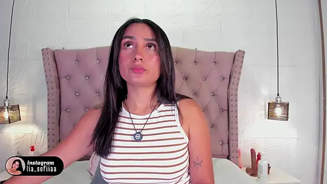 lia sofiia online show from May 2026 09:03:02 AM