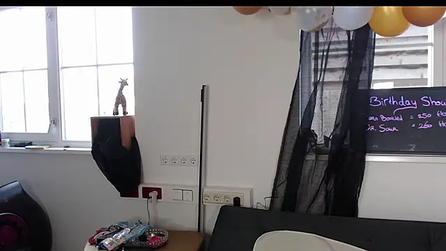 Snapshot of Sarissakoldenhof chatting on March 2025 02:32:02 PM Sarissakoldenhof online show from March 2025 02:32:02 PM