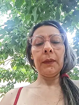 Mia-funny20 online show from June 2026 04:04:02 PM