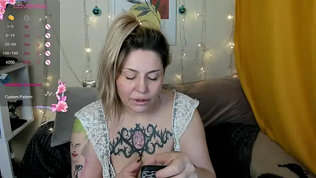 Snapshot of fucking_punishment chatting on January 2025 06:05:01 AM fucking punishment online show from January 2025 06:05:01 AM