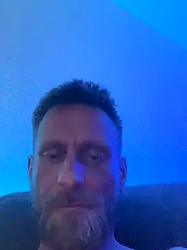 Snapshot of Bro4bro0040 chatting on November 2025 03:28:01 AM Bro4bro0040 online show from November 2025 03:28:01 AM