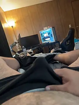 Snapshot of Jayare95 chatting on December 2025 09:34:02 PM Jayare95 online show from December 2025 09:34:02 PM