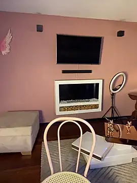 Snapshot of MiaWhitePink_ chatting on December 2024 08:14:02 AM MiaWhitePink online show from December 2024 08:14:02 AM