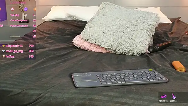 Snapshot of Lilith_Zen chatting on January 2025 06:07:01 AM Lilith Zen online show from January 2025 06:07:01 AM