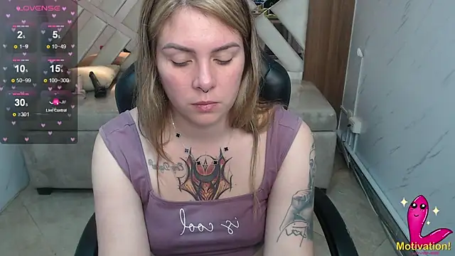 Snapshot of Paula_b_ chatting on May 2026 12:45:02 PM Paula b online show from May 2026 12:45:02 PM