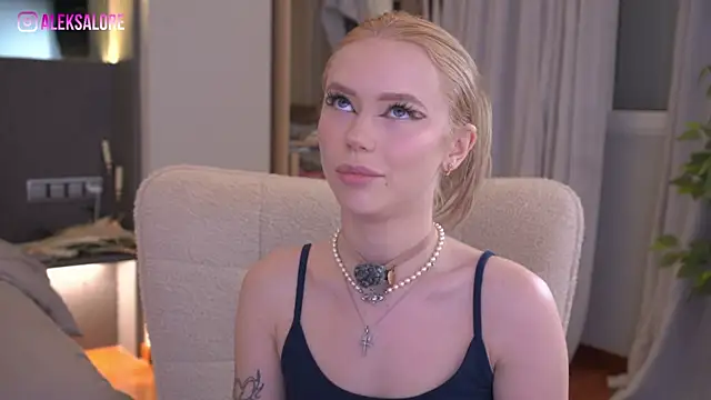 LexieLoree online show from June 2026 03:09:02 AM