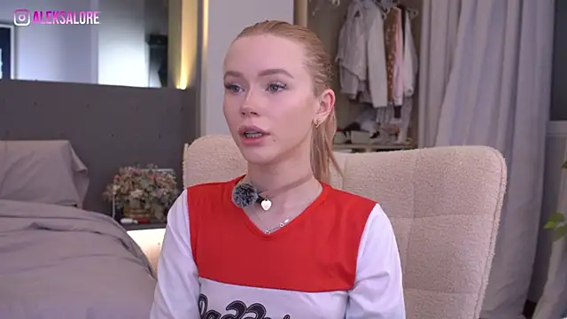 LexieLoree online show from July 2026 03:02:01 AM