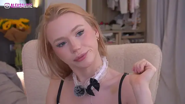 LexieLoree online show from July 2026 03:13:01 AM