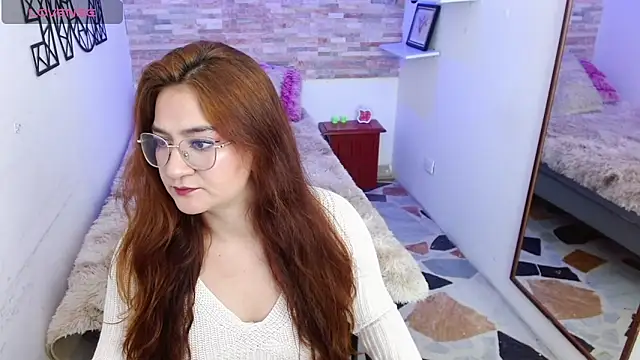 lilyponce  online show from April 2026 07:16:02 PM