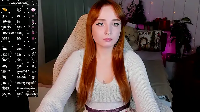 Snapshot of Emma_Chery chatting on December 2024 05:14:01 PM Emma Chery online show from December 2024 05:14:01 PM