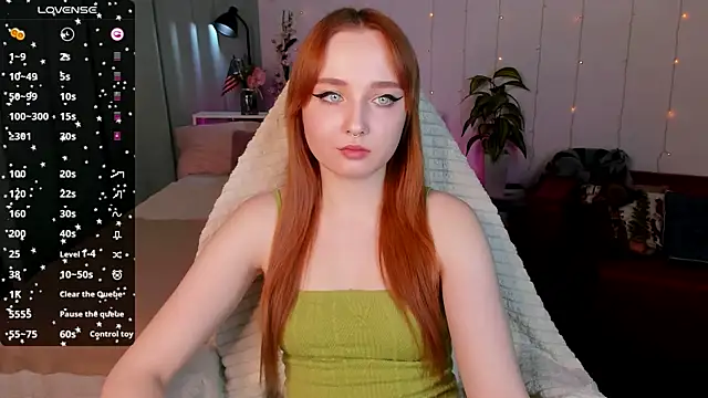 Snapshot of Emma_Chery chatting on January 2025 08:51:02 AM Emma Chery online show from January 2025 08:51:02 AM