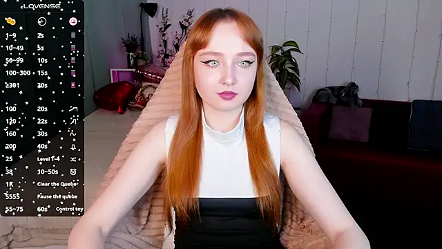 Snapshot of Emma_Chery chatting on February 2025 08:48:02 AM Emma Chery online show from February 2025 08:48:02 AM