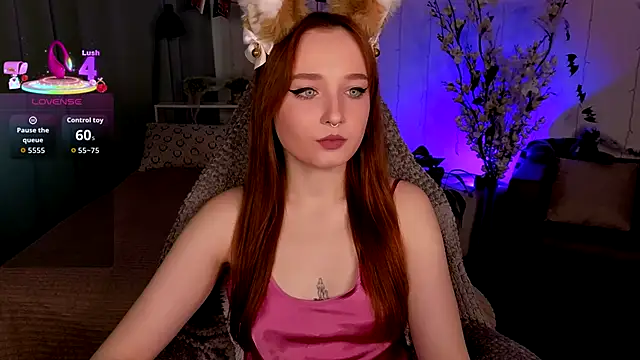 Snapshot of Emma_Chery chatting on October 2025 05:51:01 AM Emma Chery online show from October 2025 05:51:01 AM