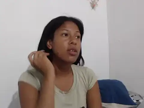 Snapshot of Kitra_New chatting on December 2024 07:08:01 AM Kitra New online show from December 2024 07:08:01 AM