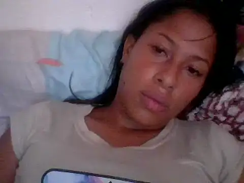 Snapshot of Kitra_New chatting on December 2024 03:44:01 PM Kitra New online show from December 2024 03:44:01 PM