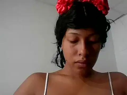 Snapshot of Kitra_New chatting on March 2025 03:07:02 PM Kitra New online show from March 2025 03:07:02 PM