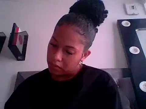 Snapshot of Kitra_New chatting on September 2025 12:50:01 PM Kitra New online show from September 2025 12:50:01 PM