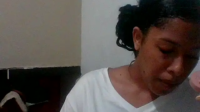 Snapshot of Kitra_New chatting on October 2025 07:52:01 AM Kitra New online show from October 2025 07:52:01 AM