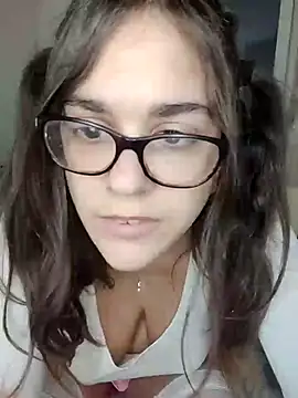 Snapshot of Miachan_LaGattinaVogliosa chatting on October 2025 03:02:02 PM Miachan LaGattinaVogliosa online show from October 2025 03:02:02 PM