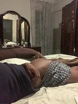 Snapshot of DManL chatting on December 2025 09:10:02 PM DManL online show from December 2025 09:10:02 PM