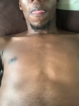 Snapshot of DManL chatting on December 2025 12:56:01 PM DManL online show from December 2025 12:56:01 PM