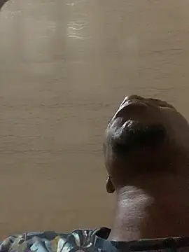 Snapshot of DManL chatting on January 2026 08:43:01 PM DManL online show from January 2026 08:43:01 PM