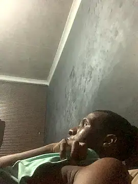 Snapshot of DManL chatting on January 2026 05:51:02 PM DManL online show from January 2026 05:51:02 PM