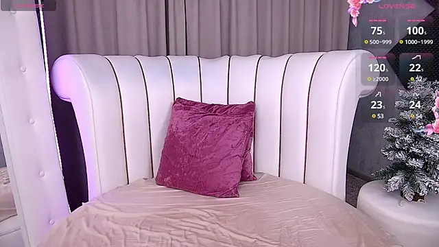 Unicorn  Girl online show from December 2024 03:04:02 AM