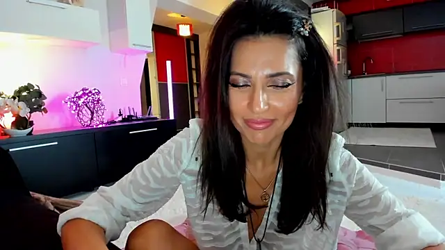 Snapshot of MissSmiley26 chatting on November 2025 09:26:02 PM MissSmiley26 online show from November 2025 09:26:02 PM