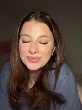 Mia-Minou online show from March 2026 10:38:01 PM