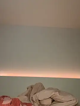 Mia-Minou online show from March 2026 09:37:01 AM