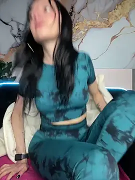 Isabella 21x online show from October 2025 12:49:02 PM